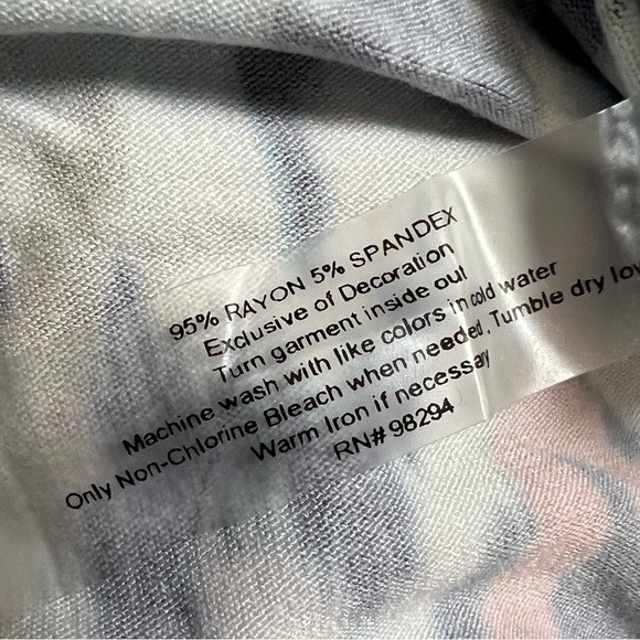 NWT- Asymmetrical Bold Print, Faux Wrap Dress, Sz Med By Stella + Ginger - Picture 12 of 12